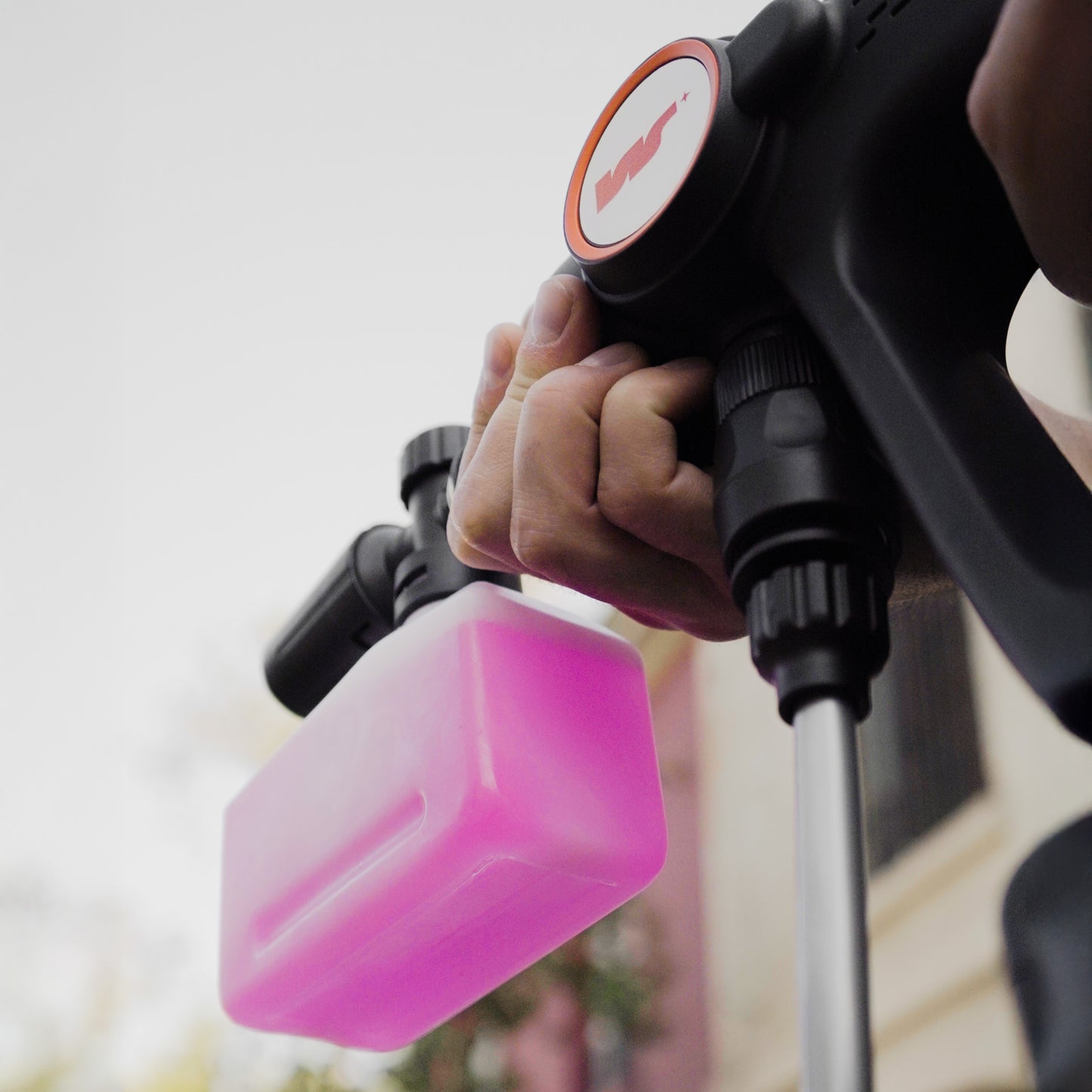 Hidrolavadora Portátil Inalámbrica Potente a Batería almacenaje shampoo
